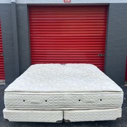 KING SIZE BED / MATTRESS AND BOXSPRING / IRON FRAME / DELIVERY NEGOTIABLE