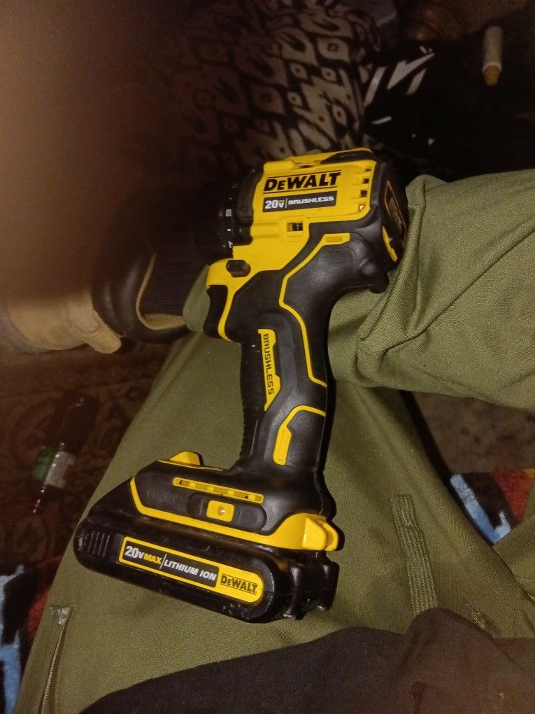 Dewalt 1/2 Inch  Cordless Drill Driver 