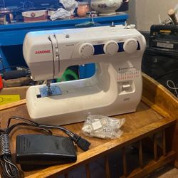 Janome 2222 Sewing Machine