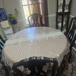 6 Pieces Dinning Table Set Includes Table 3 Chairs And Round Rug