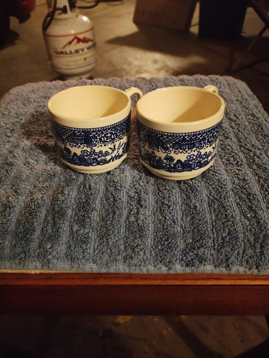2 Vintage MCM 1950's Royal China Blue Willow Tea Cups