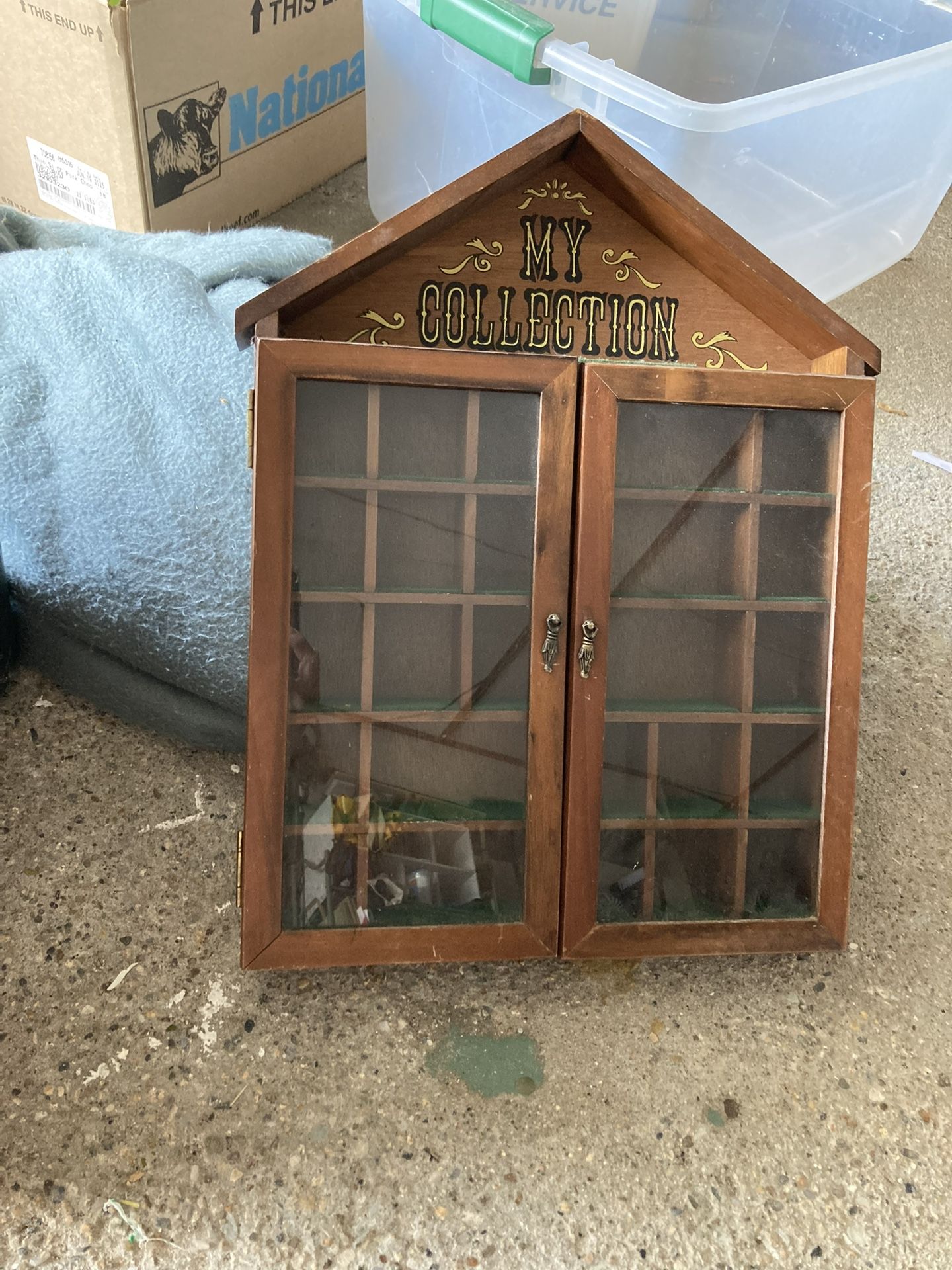 Collector’s Box