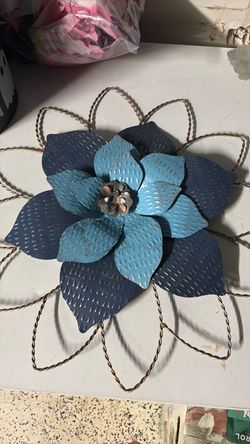 Metal flower decor