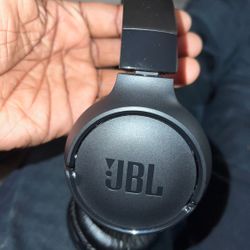JBL HEADPHONES 
