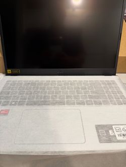 Acer Aspire 3-15.6 inch laptop computer AMD Rysen 5 Processor 16GB LPDDR5 Memory 1TB Solid State Drive