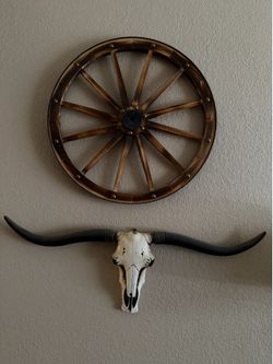 Wall decor for that country aesthetic!