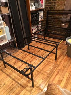 King metal bed frame 18” tall
