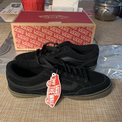 Brand New Men’s Vans Shoes Size 10. Never Worn. 