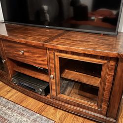 TV Stand (Cherry Oak) 