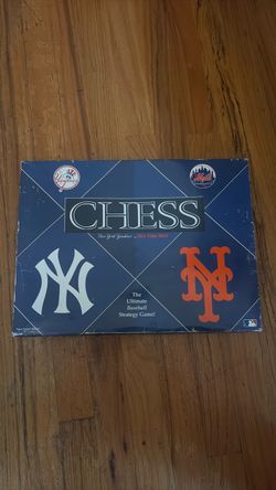 Subway series chess set
