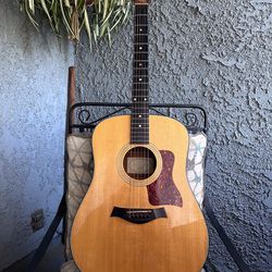 Taylor 310  Acoustic Guitar 