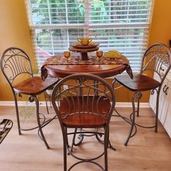 Kitchen Dinette Set - Dining Table & 3 Chairs