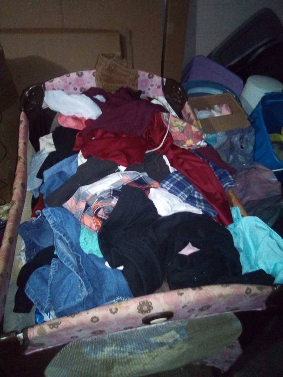 Free clothes for Sale in Kissimmee, FL - OfferUp