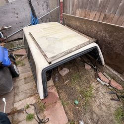 1990 Toyota pickup single cab short bed camper