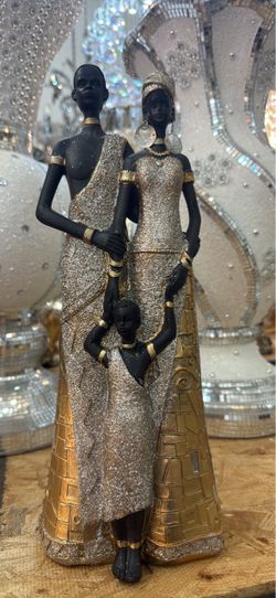 African Family Figurine Set Decorative Sculpture