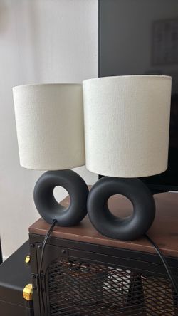 Matching Lamps (bulbs included)