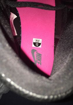 Jordan 1s crimson tint size 13