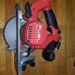 Milwaukee Circular Saw