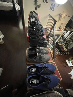 Shoes 16 Pairs Nike, Vans, New Balance, Saucony