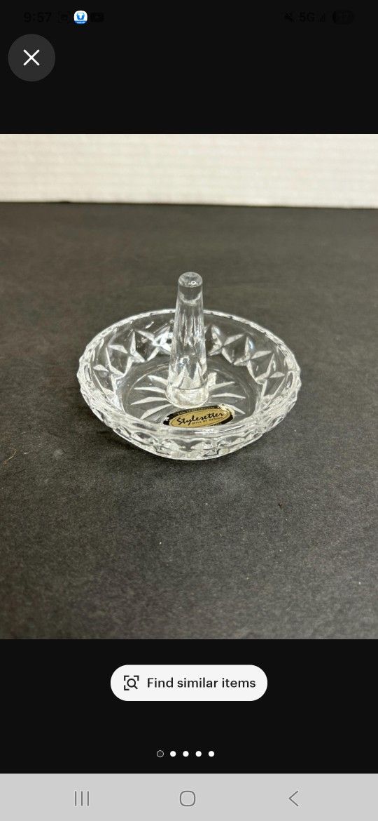 Ring Holder Crystal