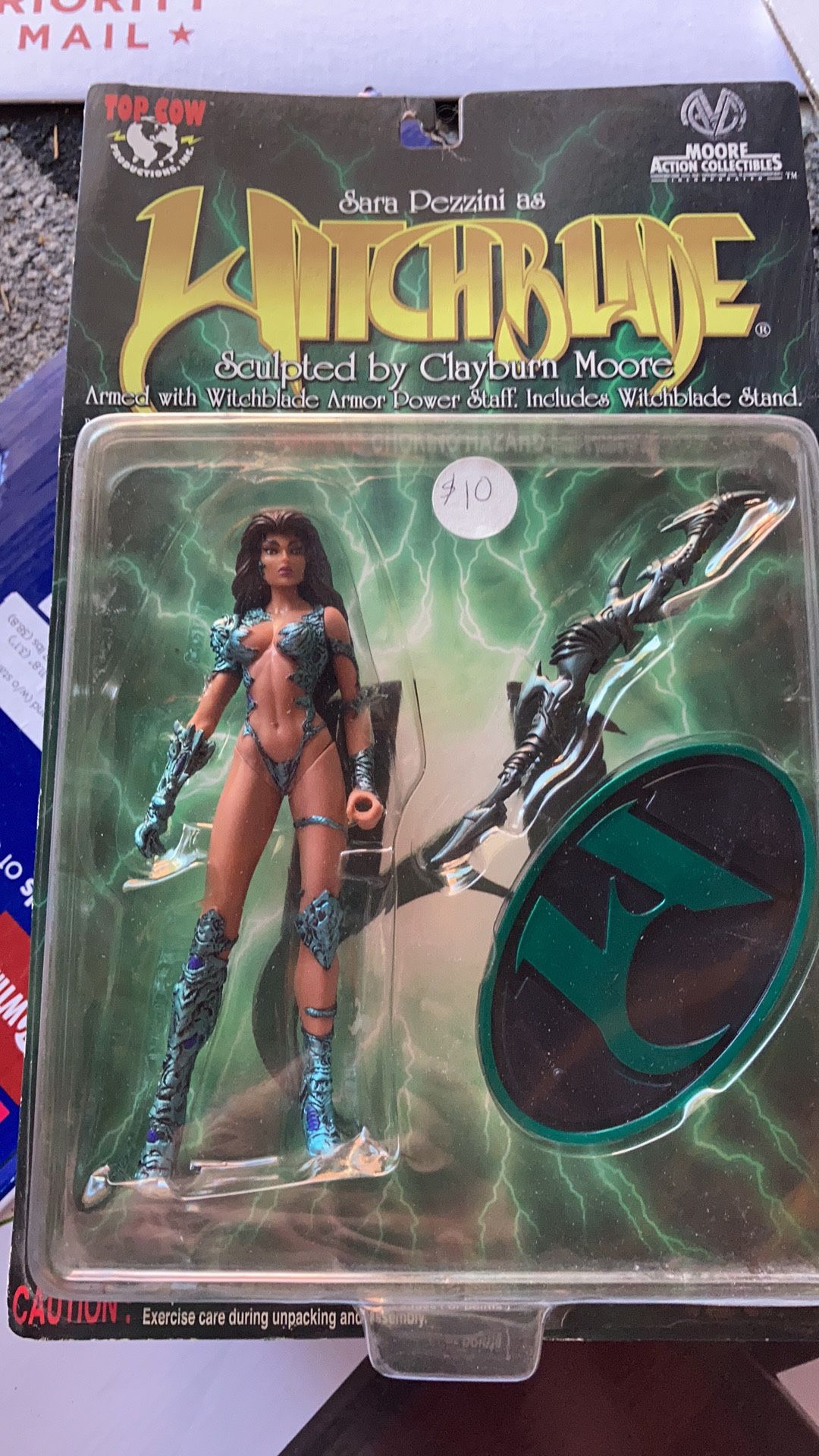 Witchblade comics action figure Sara pezzini