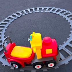little tikes train