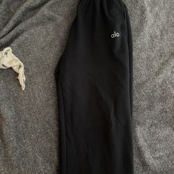 Alo sweatpants