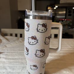 Hello Kitty And More Cups 
