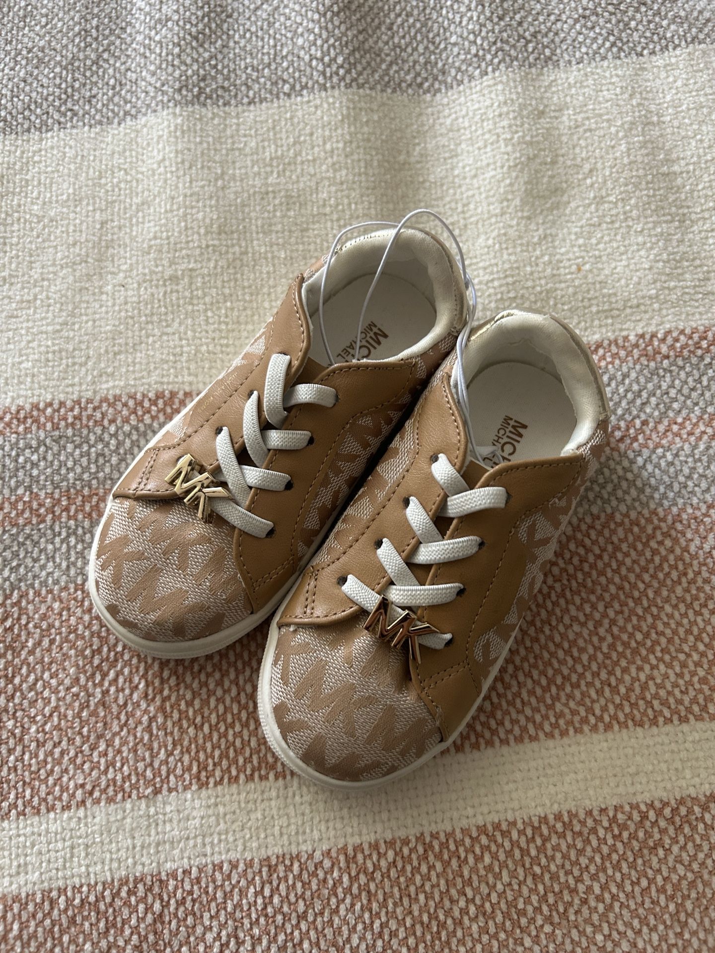 Shoes 7C Toddler