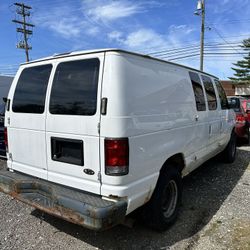 2010 Ford Econoline