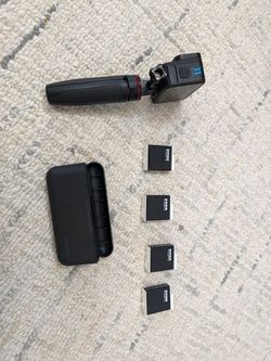 GoPro Hero 11 Black with Grip and 4 Batteries
