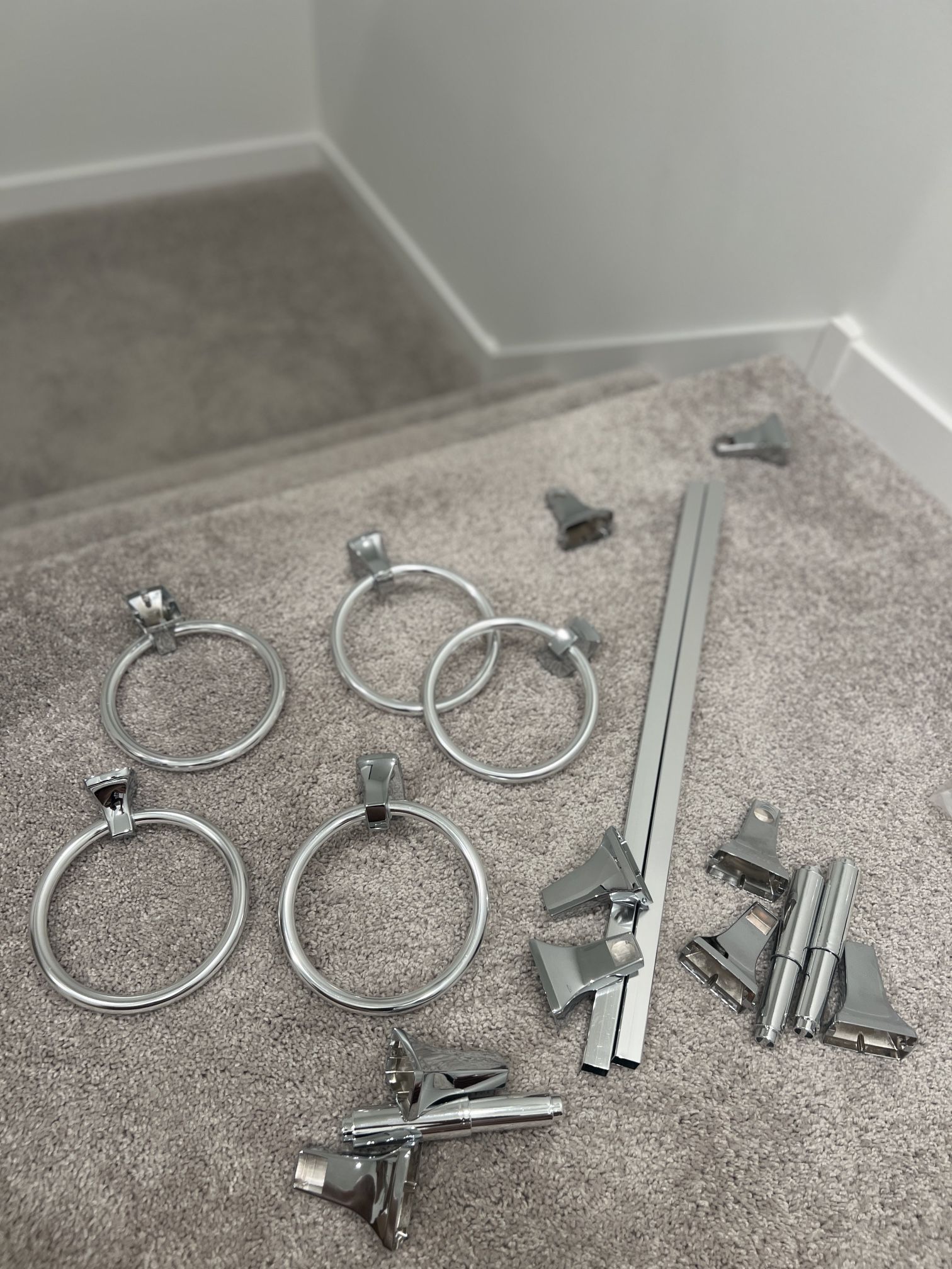 Bathroom Accessories (chrome)