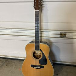 Yamaha Guitar