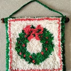 Latch Hook Yarn Wall Decoration Wreath