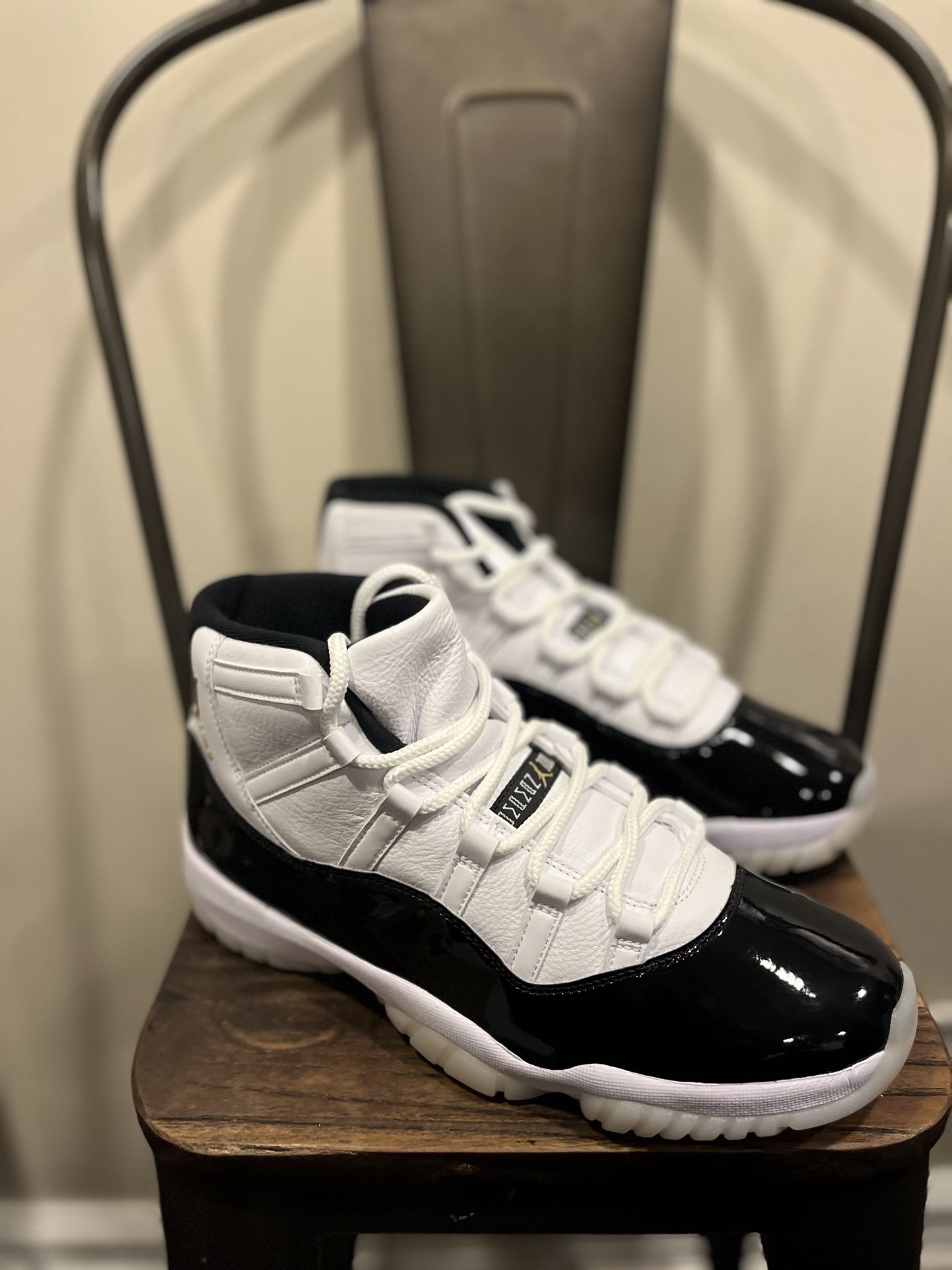 Size 11 - Jordan 11 Retro Mid Gratitude / Defining Moments B Grades no box CT8012-170