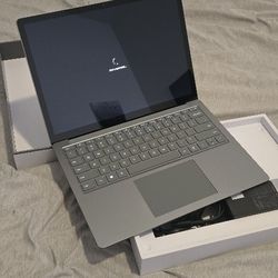 Microsoft Surface Laptop 5