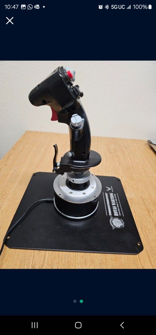 Thrustmaster HOTAS Warthog Flight Stick for Flight Simulation, Official Replica of the U.S Air Force A-10C Aircraft (Compatible with PC)