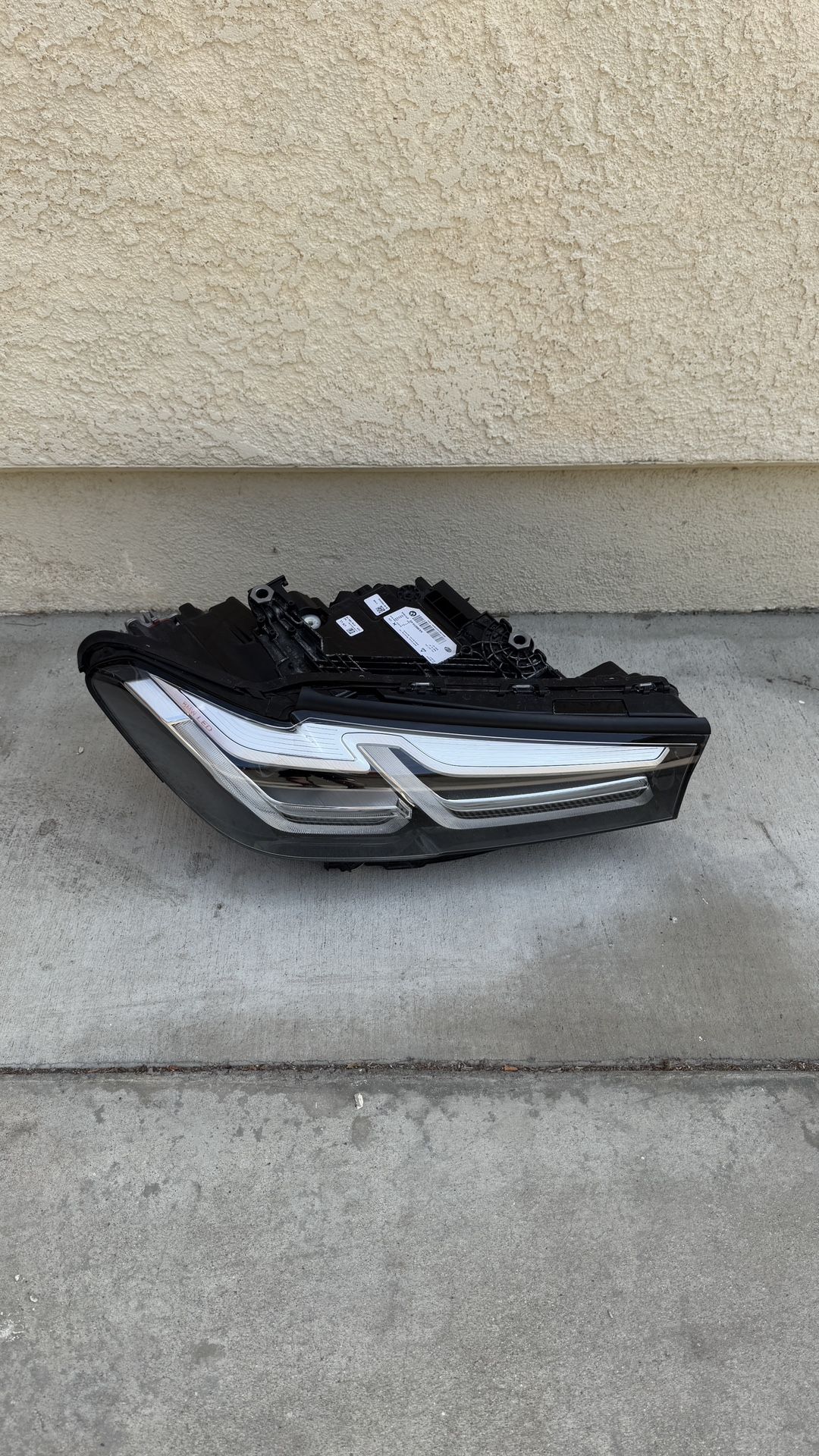 BMW G30 LCI Headlight