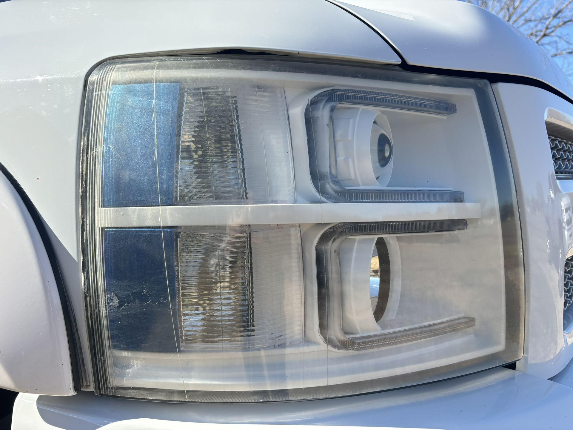 Color Matched White 07-13 Silverado Headlights
