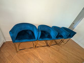 Set of 4 Blue Velvet Bar Stools with Gold Base 24 inch