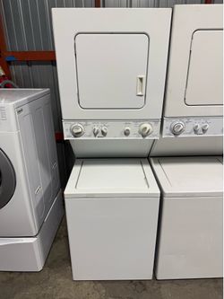 Kenmore white gas stackable 24 inches