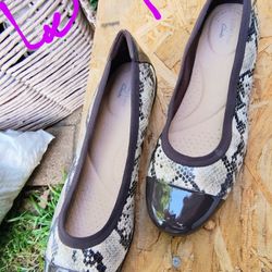 Clark's Size 9
