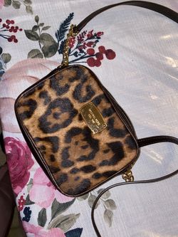 Michael Kors Crossbody small leopard bag In beautiful conditions