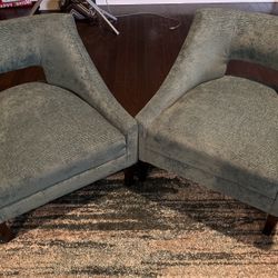 Twin Decorative Chairs 