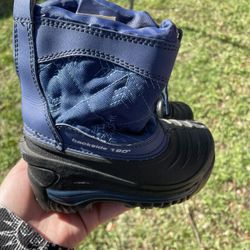 Snow Boots Kids Size 6 