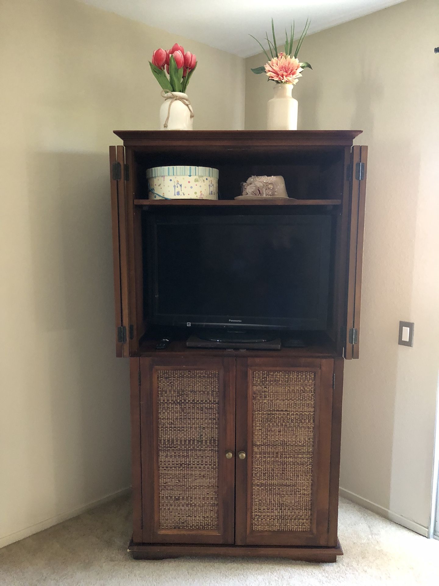 ARMOIRE