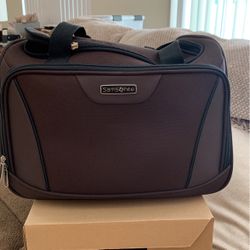 Samsonite Duffel Bag NEW