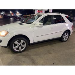 Mercedes Benz  ML350 