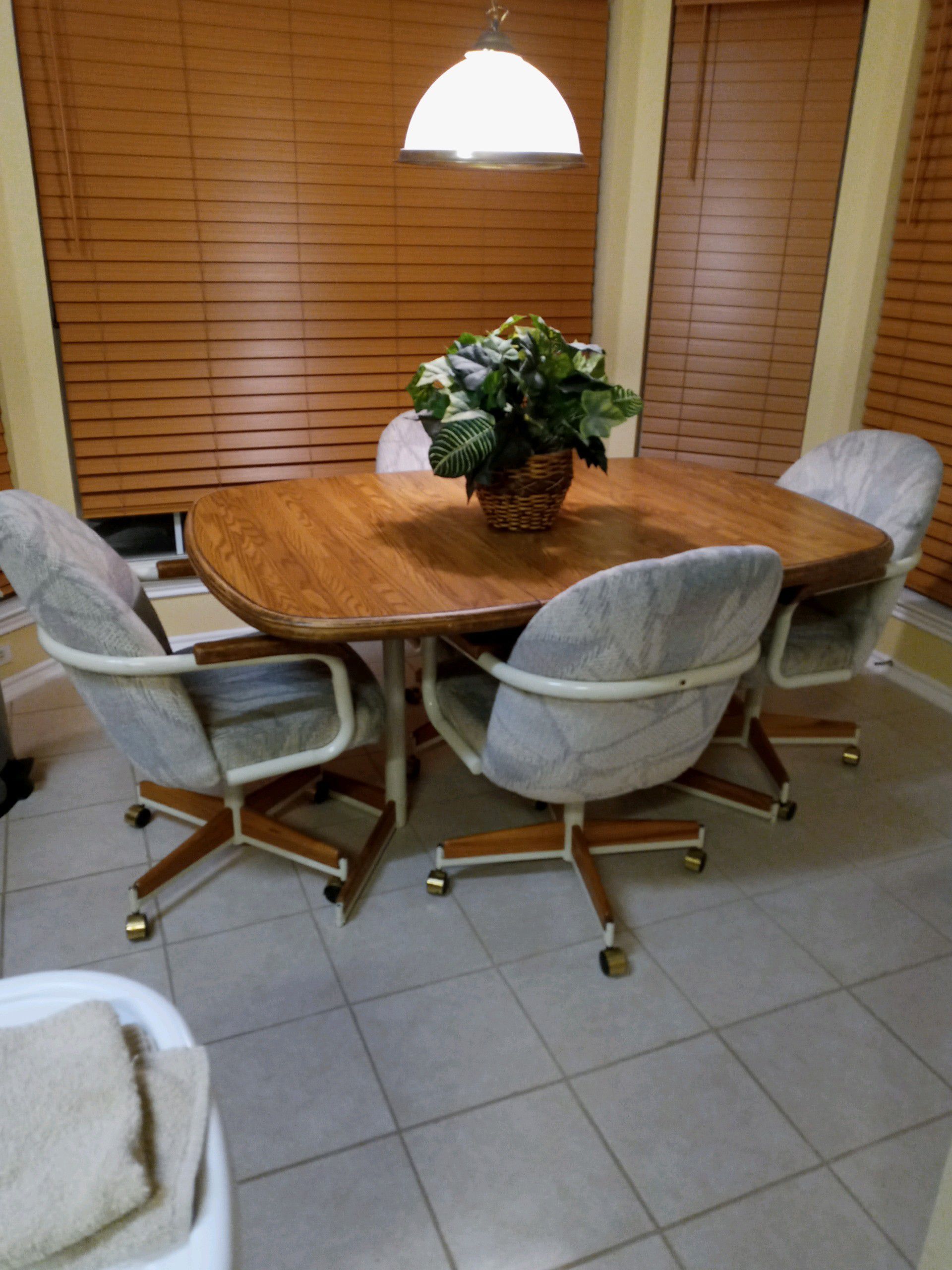 MARKED DOWN! KITCHEN Kitchen Table with Rolling Chairs