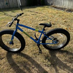 Mongoose Dolomite Fat Tire Mens Mountain Bike